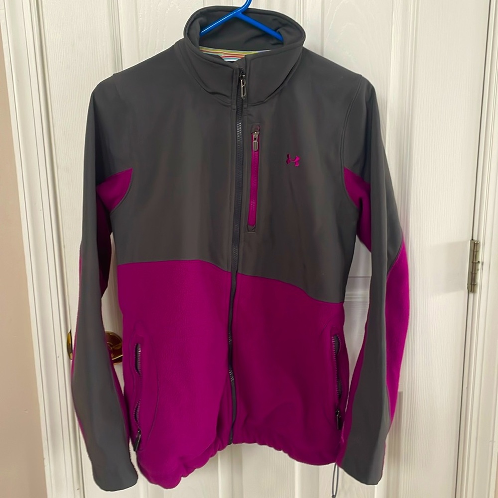 Women’s Under Armour zip up jacket size Medium
